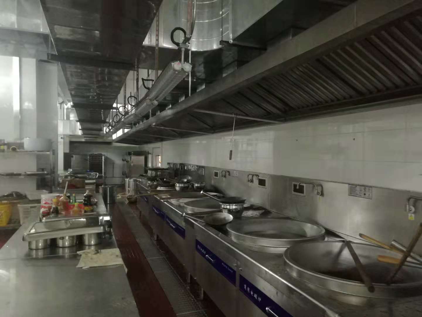 高价回收酒店厨房设备饭店厨具餐饮电器回收